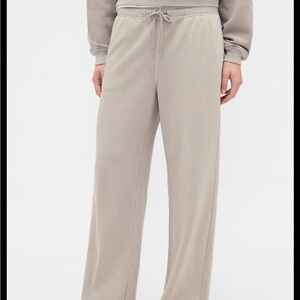 GAP sweatpants
